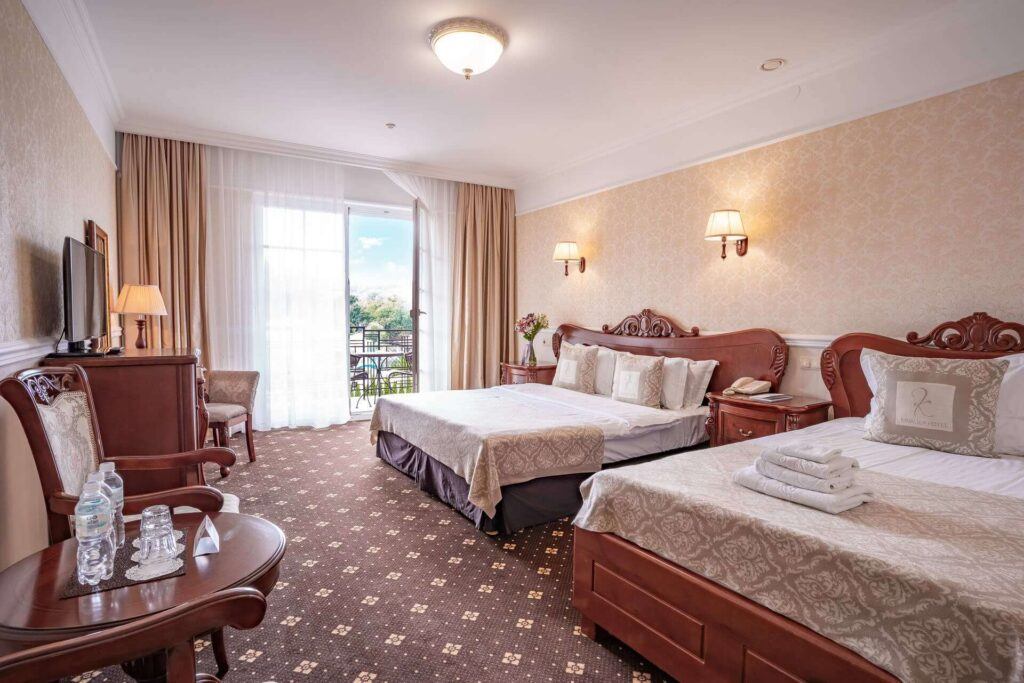 kavalier-hotel-lviv-family-superior